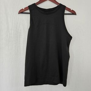 Lululemon Tank Top in Black Women's Size 8